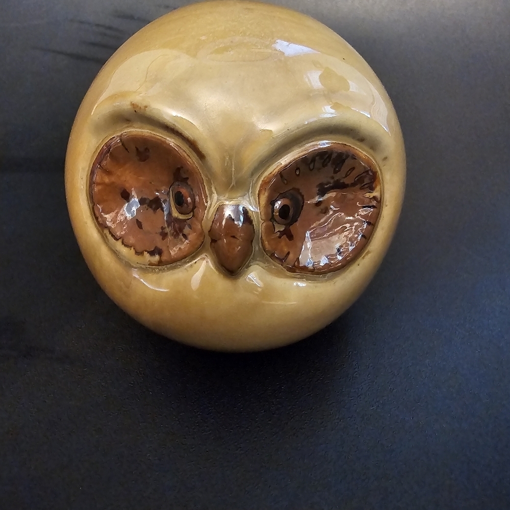 Vintage MCM Pottery Owl Round Big Eyes Tan Brown Glaze 4"